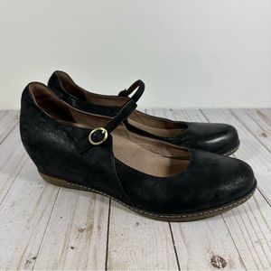 Dansko Loralie Black Brushed Leather Mary Jane Wedge 41